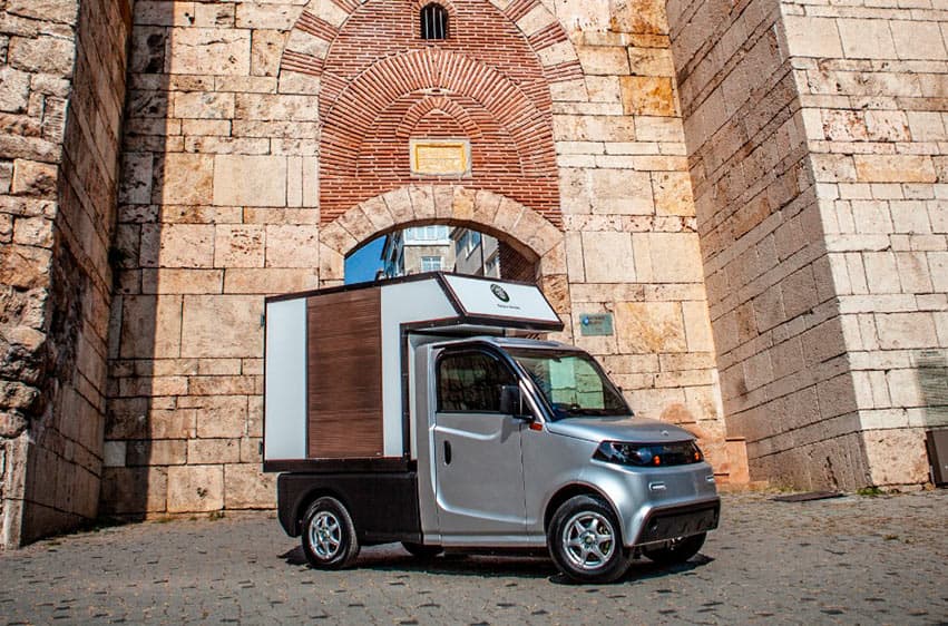 Pilotcar P-1000 skåp